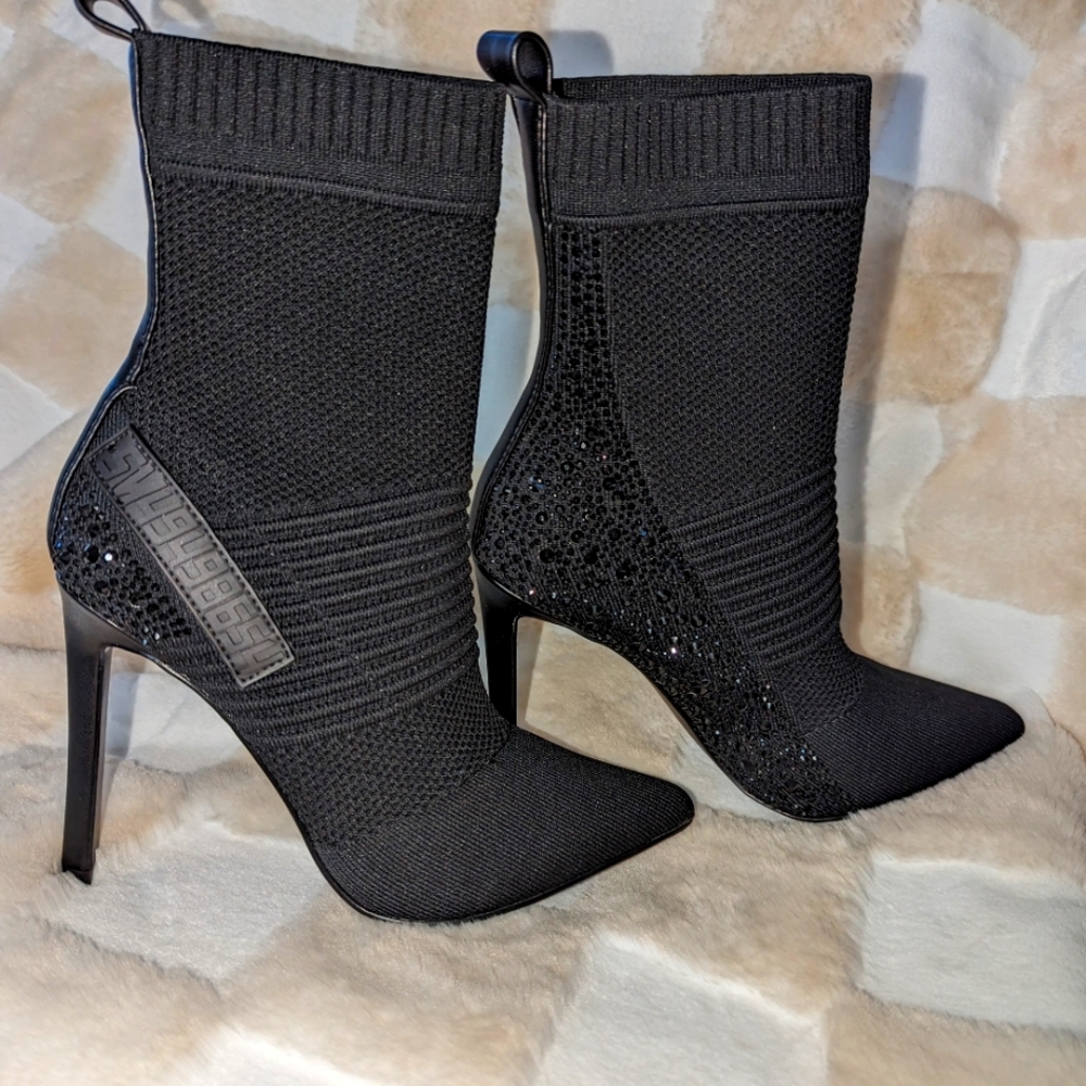 Steve Madden Size 7.5 Maxwell black half calf fabric boots